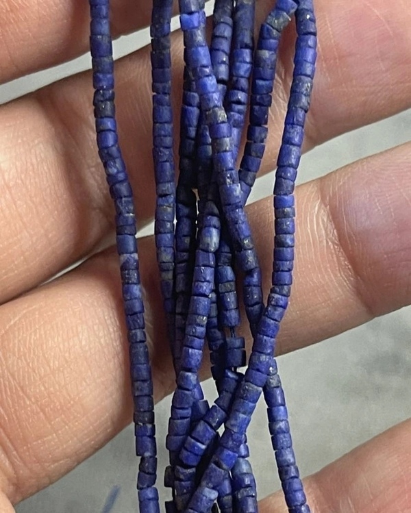 古玩玉器唐.千年青金石小米珠鏈.兩串拍賣,當前價格799元