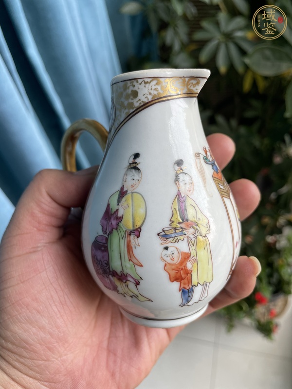 古玩陶瓷廣彩人物故事紋奶壺真品鑒賞圖
