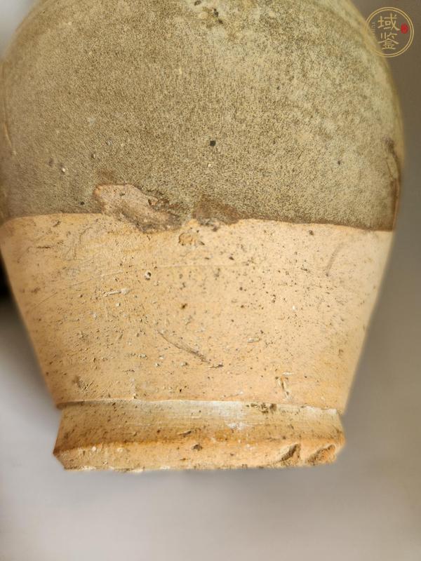 古玩陶瓷唐代茶葉末釉雙耳瓶真品鑒賞圖