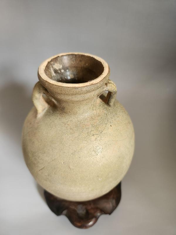 古玩陶瓷唐代茶葉末釉雙耳瓶拍賣，當前價格3800元
