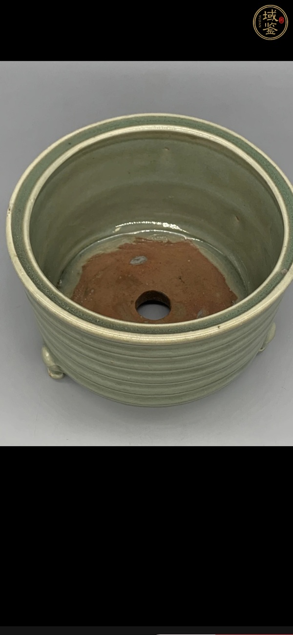 古玩陶瓷龍泉青瓷弦紋爐真品鑒賞圖