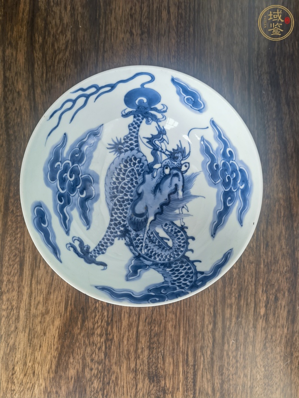 古玩陶瓷清雍正 青花過(guò)墻龍紋碗真品鑒賞圖