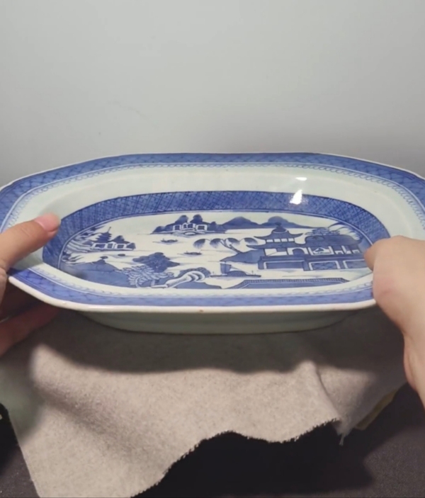 古玩轉賣清道光-青花山水人物紋八方盤拍賣，當前價格550元