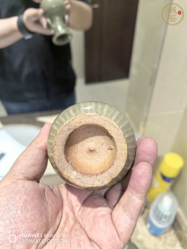 古玩陶瓷龍泉青瓷撇口瓶真品鑒賞圖