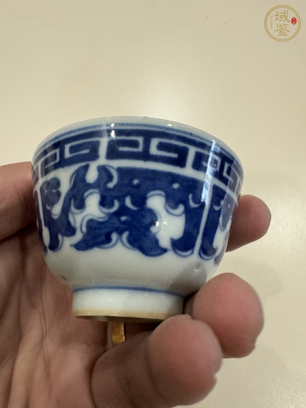 古玩陶瓷青花夔龍杯（疑似復(fù)窯）真品鑒賞圖