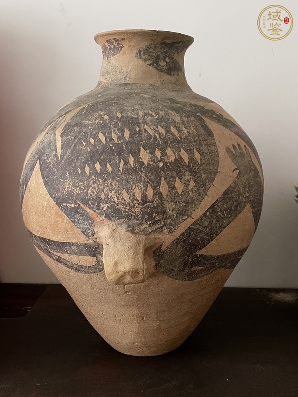 古玩陶瓷馬家窯文化馬廠類型蛙紋彩陶罐真品鑒賞圖