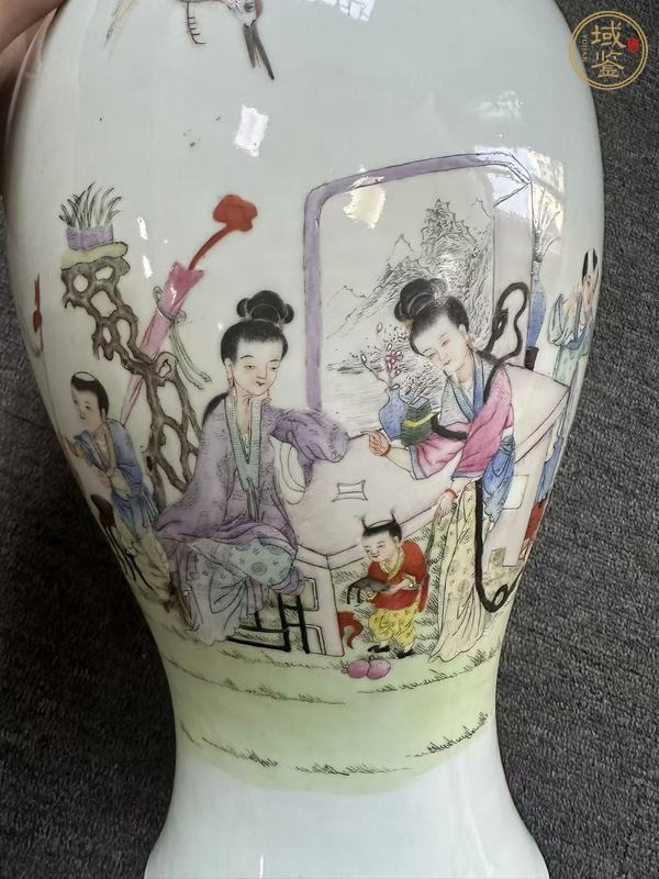 古玩陶瓷粉彩人物故事觀音瓶真品鑒賞圖
