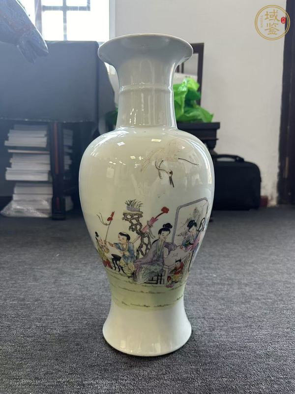 古玩陶瓷粉彩人物故事觀音瓶真品鑒賞圖