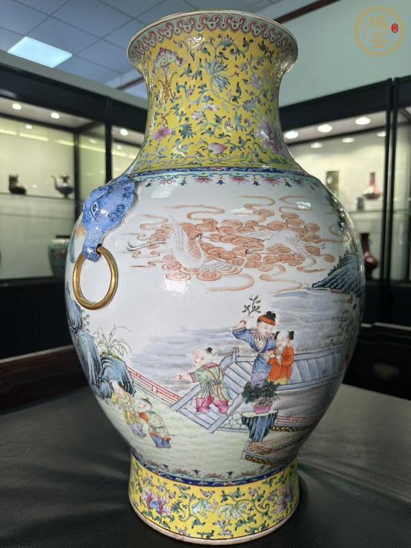 古玩陶瓷粉彩人物故事輔首尊真品鑒賞圖