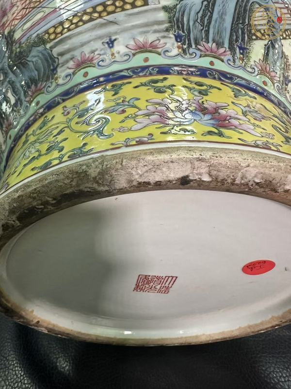 古玩陶瓷粉彩人物故事輔首尊真品鑒賞圖