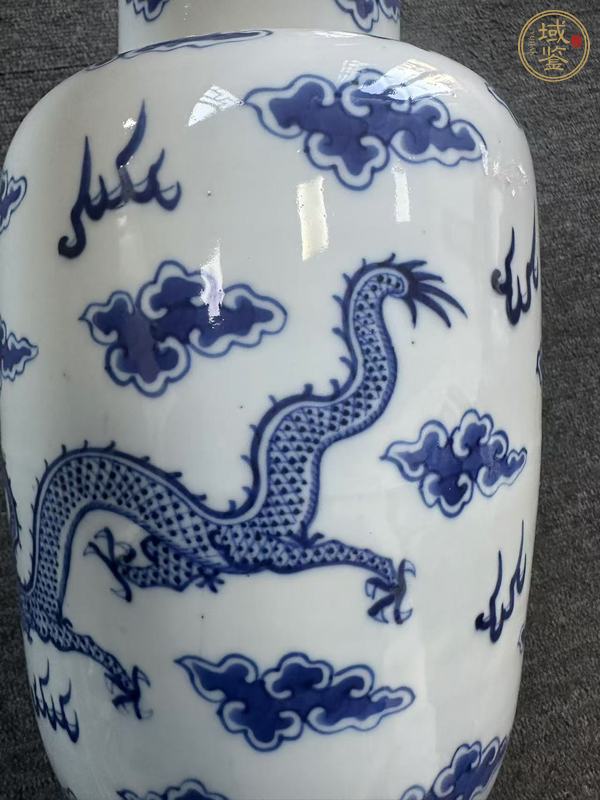 古玩陶瓷青花龍紋棒槌瓶真品鑒賞圖