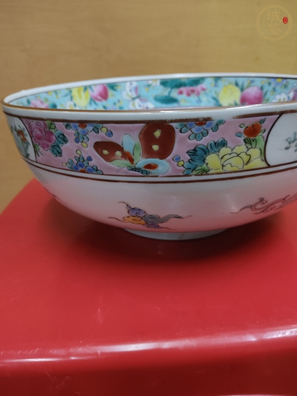 古玩陶瓷博古圖粉彩碗真品鑒賞圖