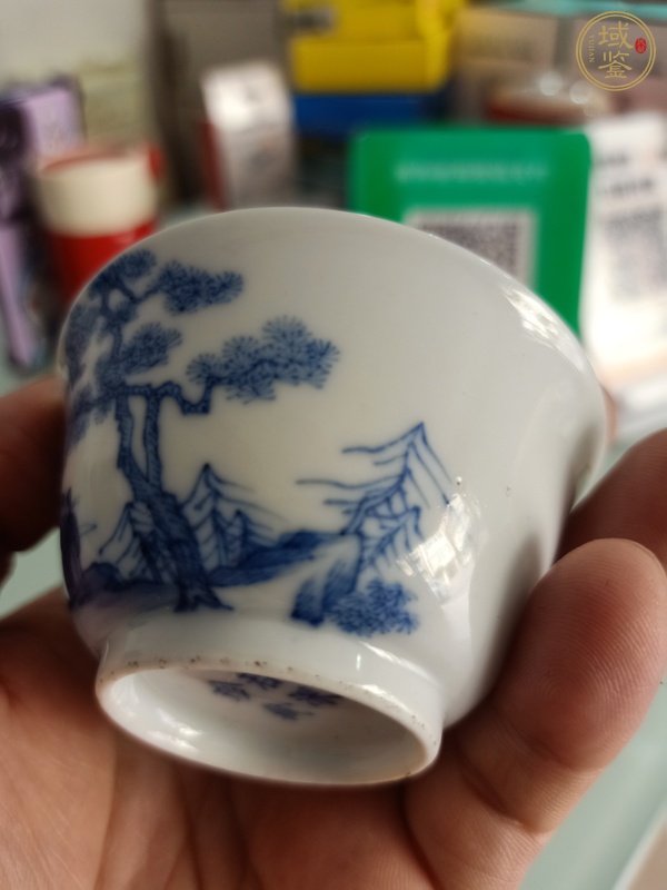 古玩陶瓷若深珍藏款青花杯真品鑒賞圖
