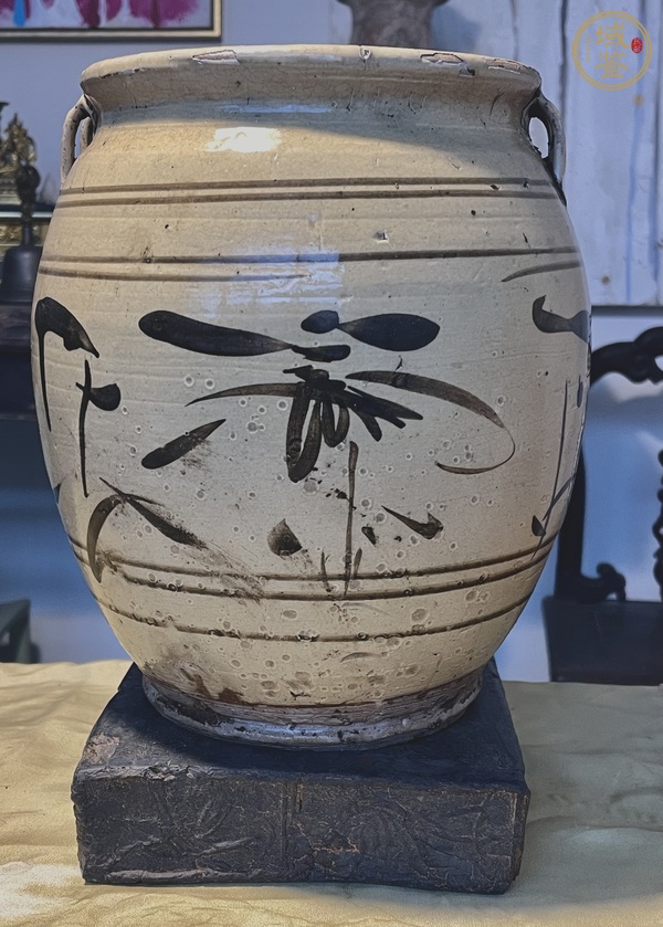 古玩陶瓷白釉褐彩花卉紋雙系罐真品鑒賞圖