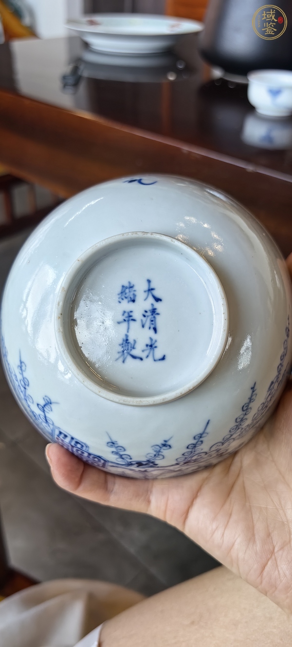 古玩陶瓷光緒 青花壽字梅花紋碗真品鑒賞圖
