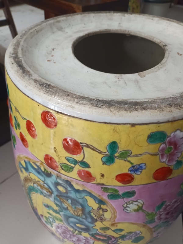 古玩陶瓷黃地粉彩雙鳳牡丹花紋瓷鼓拍賣(mài)，當(dāng)前價(jià)格1395元