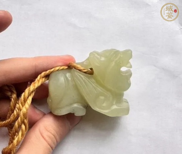 古玩玉器岫玉獸真品鑒賞圖