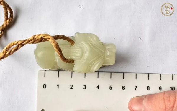 古玩玉器岫玉獸真品鑒賞圖