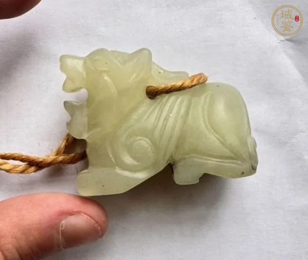 古玩玉器岫玉獸真品鑒賞圖