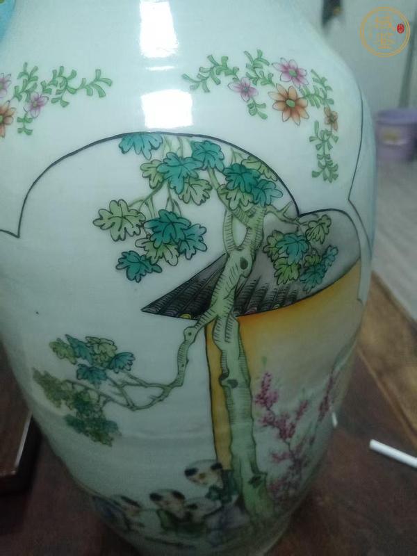 古玩陶瓷油粉彩人物故事紋撇口瓶,模糊,偏老真品鑒賞圖