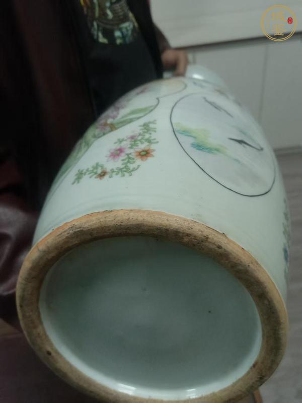 古玩陶瓷油粉彩人物故事紋撇口瓶,模糊,偏老真品鑒賞圖