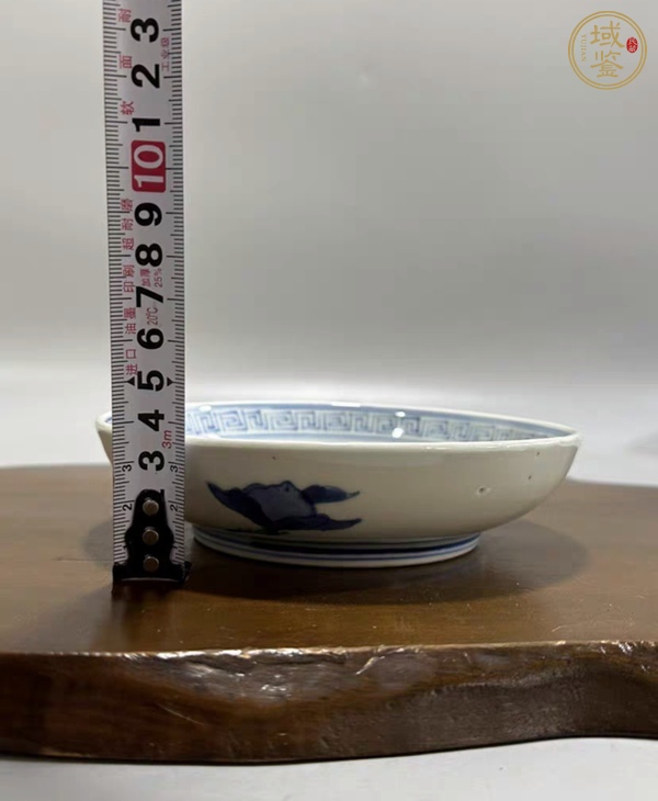 古玩陶瓷日本明治青花花卉紋淺盤真品鑒賞圖