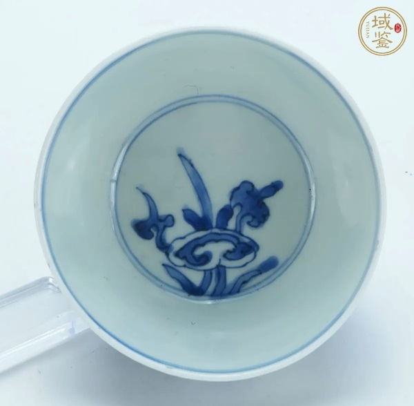 古玩陶瓷青花花鳥紋茶碗真品鑒賞圖
