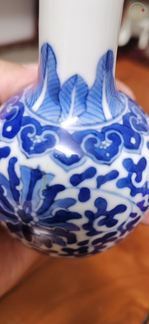 古玩陶瓷青花瓶真品鑒賞圖