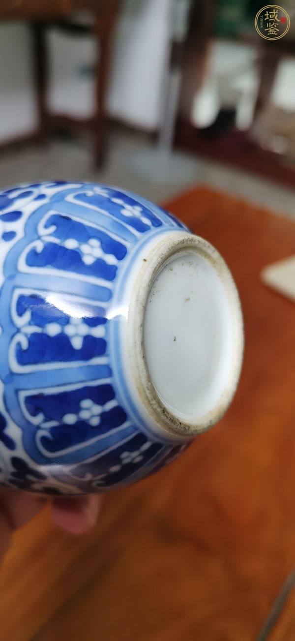 古玩青花瓶真品鑒賞圖