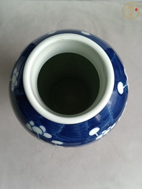古玩陶瓷青花冰梅紋蓋瓶真品鑒賞圖