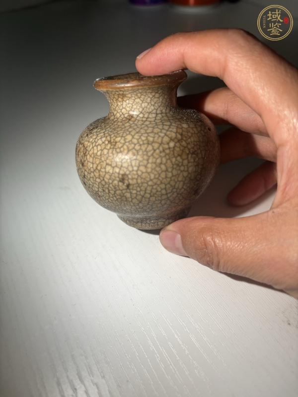 古玩陶瓷哥釉小罐真品鑒賞圖