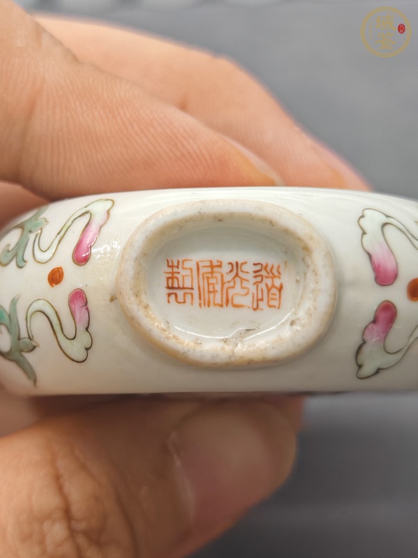 古玩雜項鼻煙壺真品鑒賞圖