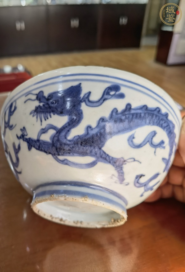 古玩明末青花龍鳳紋碗真品鑒賞圖