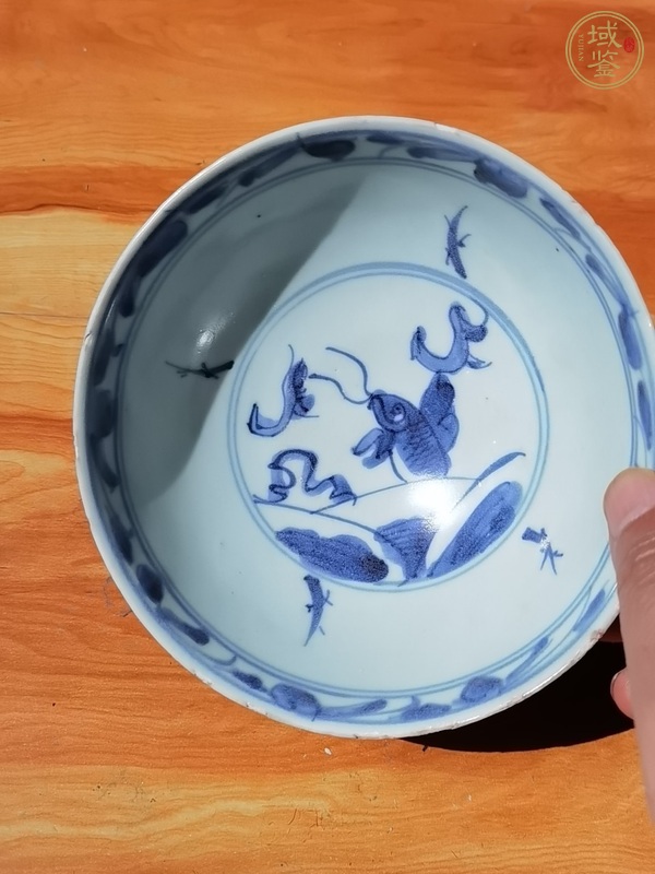 古玩陶瓷明末青花龍鳳紋碗真品鑒賞圖