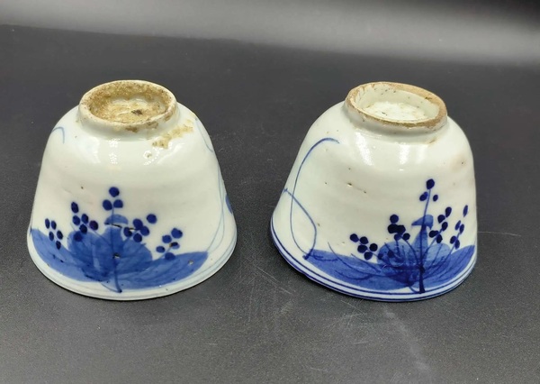 古玩陶瓷葡萄紋青花杯一對拍賣，當前價格450元