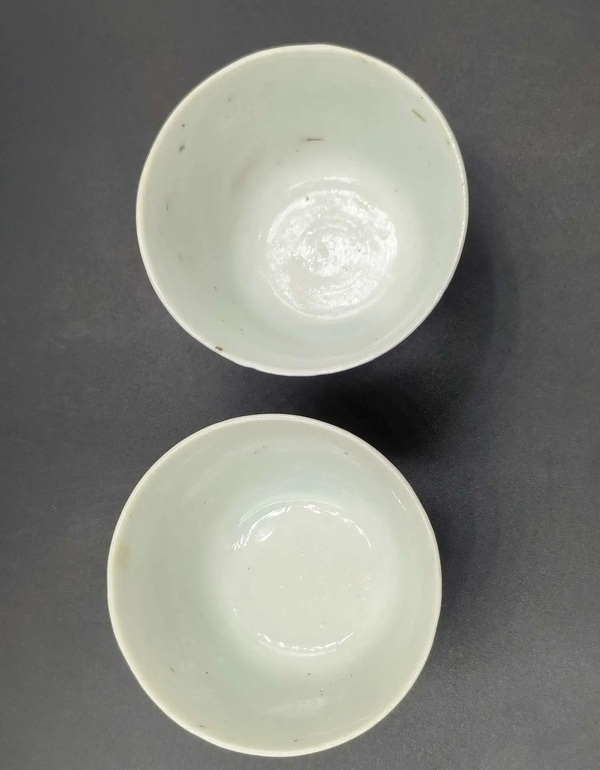 古玩陶瓷葡萄紋青花杯一對拍賣，當前價格450元