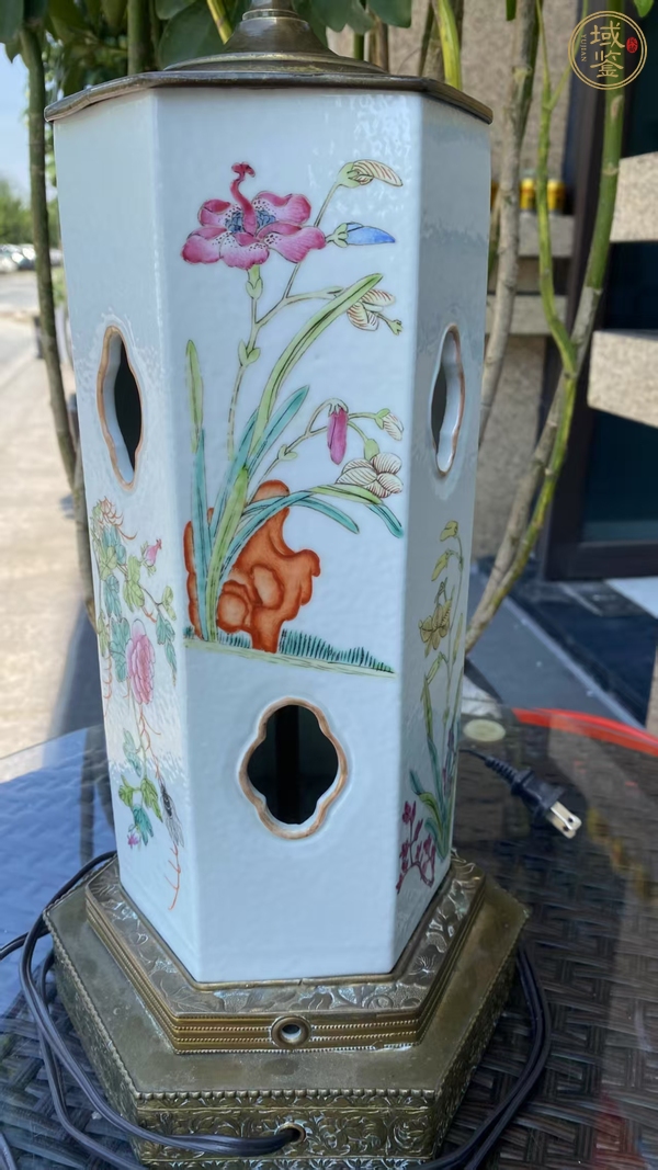 古玩陶瓷粉彩花卉紋婁空帽筒真品鑒賞圖