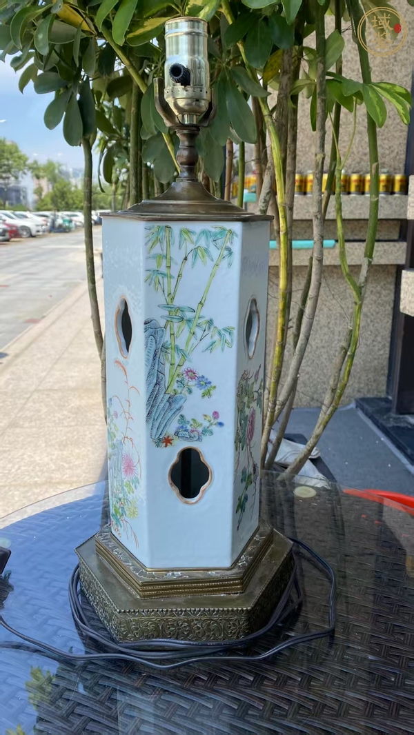 古玩陶瓷粉彩花卉紋婁空帽筒真品鑒賞圖