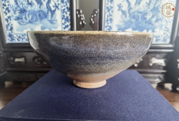 古玩陶瓷鈞窯碗真品鑒賞圖