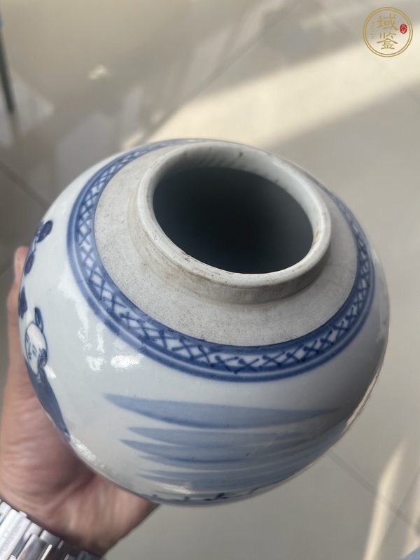 古玩陶瓷清晚期青花嬰戲圖罐真品鑒賞圖