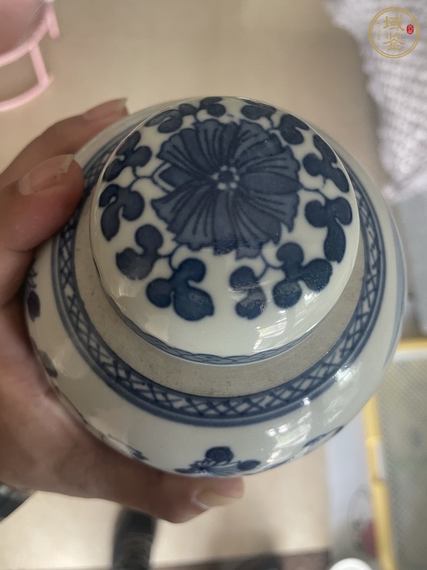 古玩陶瓷清晚期青花嬰戲圖罐真品鑒賞圖