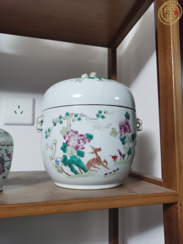 古玩鶴鹿同春富貴萬(wàn)代粉彩狻猊扭四系粥罐真品鑒賞圖