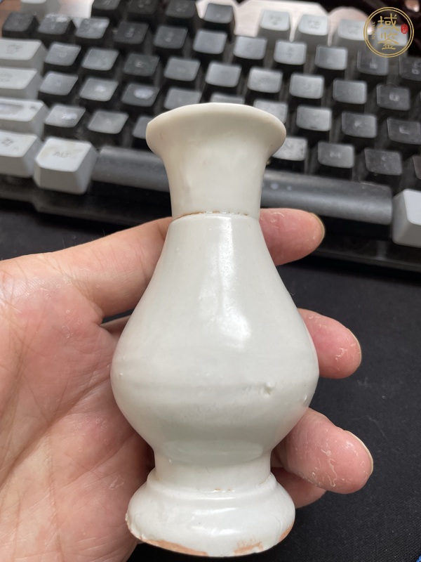 古玩德化窯花瓶真品鑒賞圖