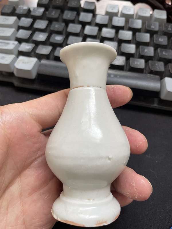 古玩陶瓷德化窯花瓶拍賣，當(dāng)前價(jià)格500元