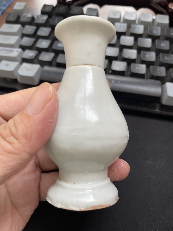 古玩陶瓷德化窯花瓶拍賣，當(dāng)前價(jià)格500元