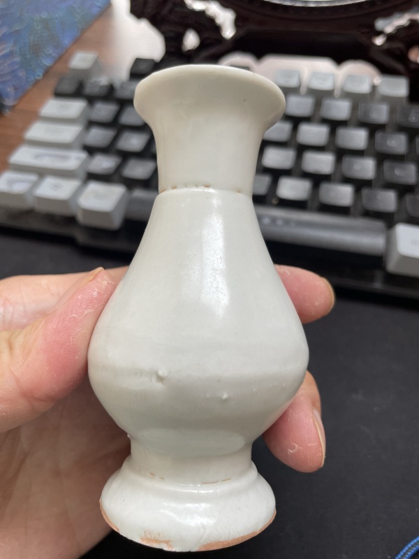 古玩陶瓷德化窯花瓶拍賣，當(dāng)前價(jià)格500元