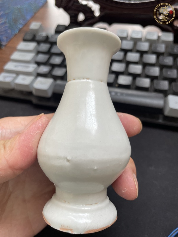 古玩陶瓷德化窯花瓶真品鑒賞圖