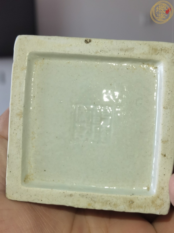 古玩陶瓷粉彩博古圖筆筒真品鑒賞圖