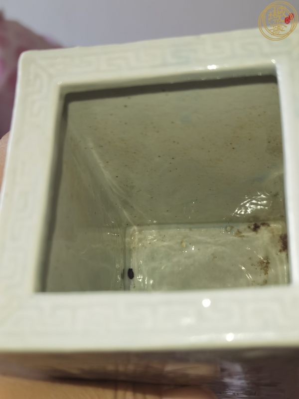 古玩陶瓷粉彩博古圖筆筒真品鑒賞圖