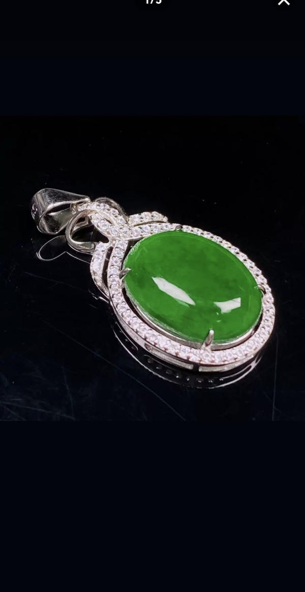 古玩玉器天然翡翠吊墜拍賣(mài)，當(dāng)前價(jià)格22000元